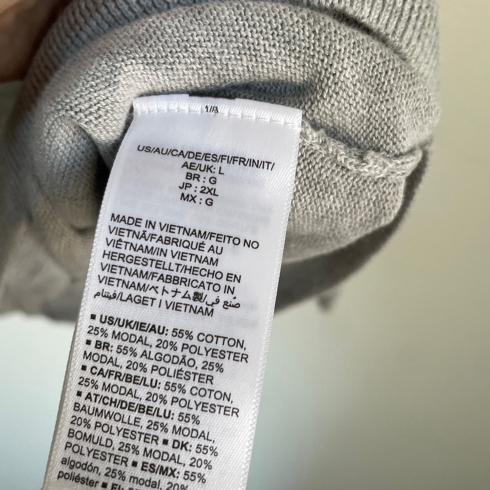 Amazon Essentials Light Gray Crew Neck Sweater - image 3